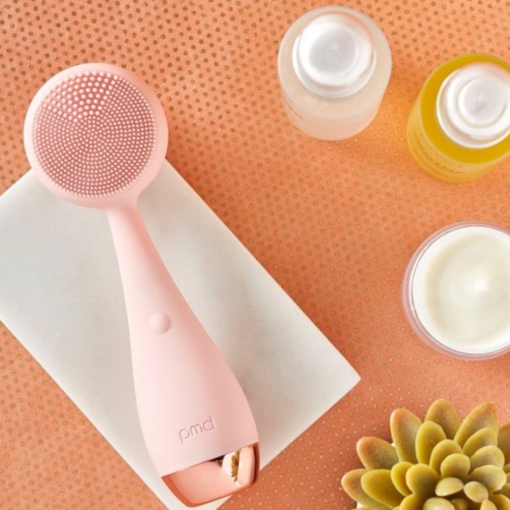PMD CLEAN Smart Facial Cleansing Device